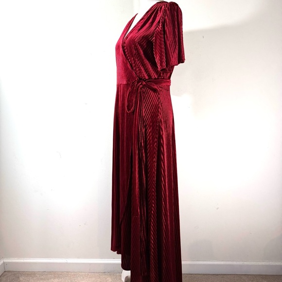 NWT Simplee True Wrap Dress Red Velvet Ribbed Short Sleeves - Picture 4 of 12